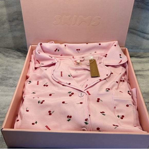 SKIMS Other - SKIMS Limited Edition CHERRY BLOSSOM PRINT Soft Lounge Sleep Set NWT